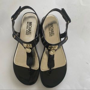 MICHAEL MICHAEL KORS SANDALS